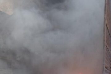 Incendiul a pus probleme pompierilor