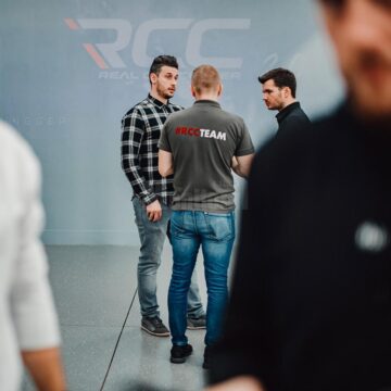 Real Car Center: un nou concept de centru auto din România a fost inaugurat la Țibeni