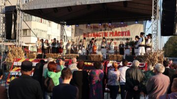 Târgul Mărului și Festivalul Fanfarelor