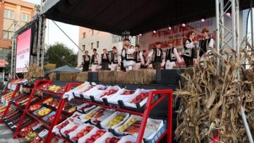 Târgul Mărului și Festivalul Fanfarelor