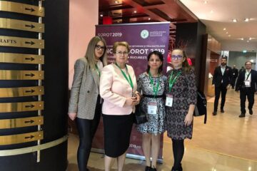 Asistente de la Ortopedie împreună cu directorul de îngrijiri medicale Doina Chirap, la Congres