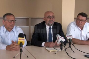 Prof. Florin Ramadani, managerul Vasile Rîmbu și șeful secției Ortopedie, dr. Răzvan Bandac