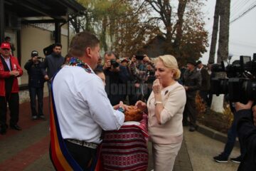 Simpatizanții și membrii PSD din județul Suceava au primit-o pe Viorica Dăncilă ca pe viitorul președinte al României