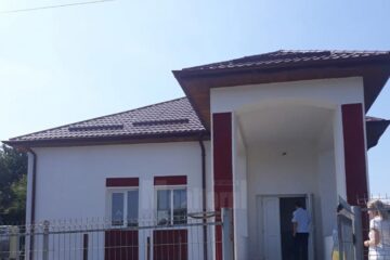 Școala și grădinița din Bunești