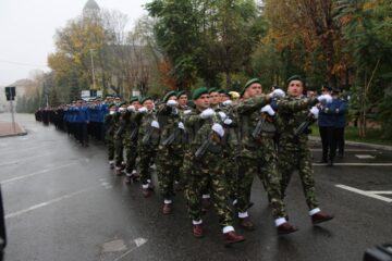 Ziua Armatei Române a fost sărbătorită în centrul Sucevei
