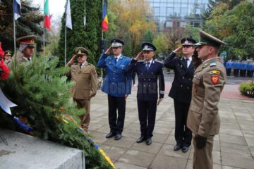 Ziua Armatei Române a fost sărbătorită în centrul Sucevei