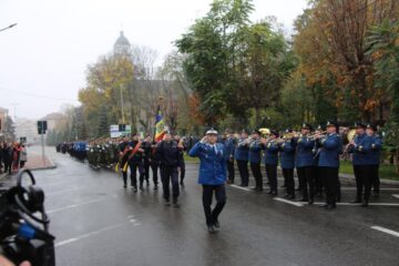 Ziua Armatei Române a fost sărbătorită în centrul Sucevei
