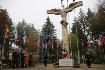 Ziua Armatei Române a fost sărbătorită în centrul Sucevei