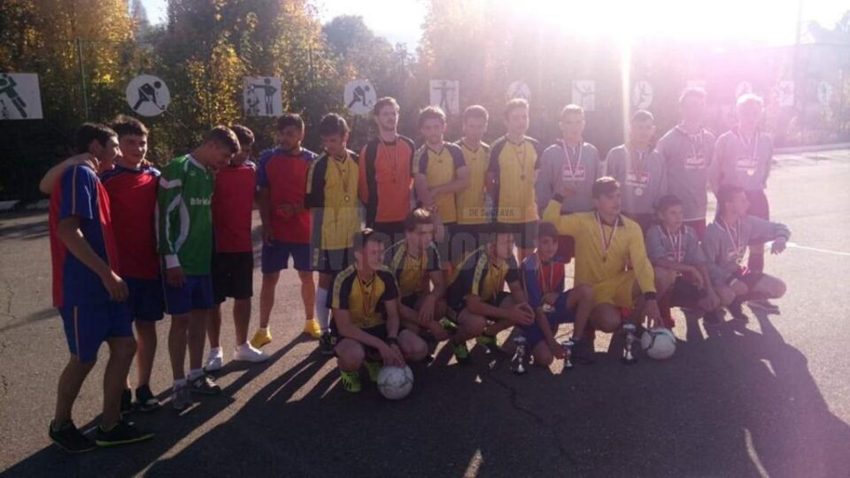 „Fotbal pentru toți”, eveniment sportiv desfășurat la Centrul Școlar Gura Humorului „Fotbal pentru toți”, eveniment sportiv desfășurat la Centrul Școlar Gura Humorului