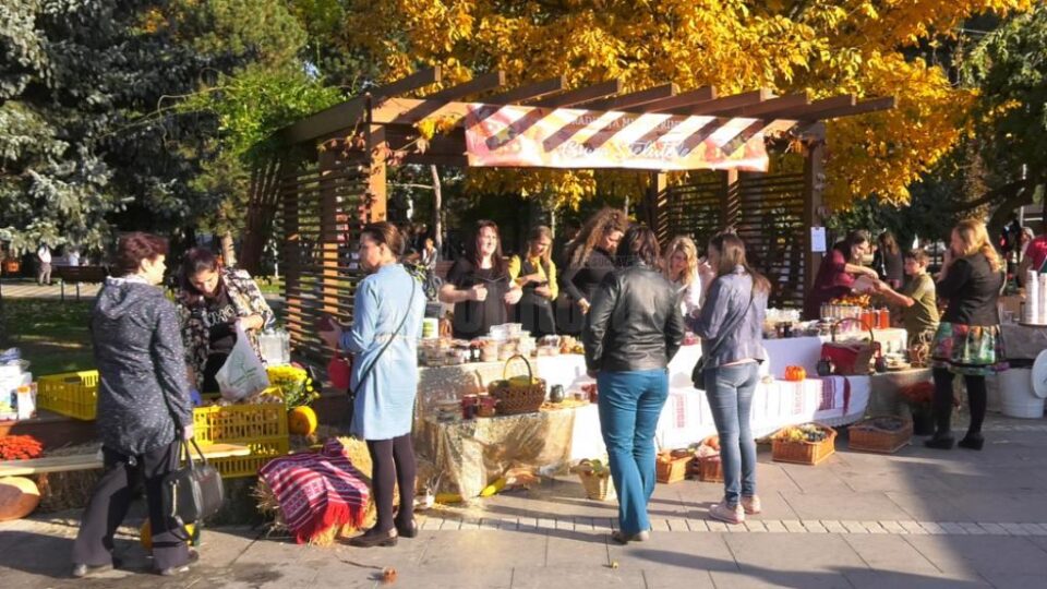 Expoziția culinară cu vânzare „Lume, lume, hai la târg”