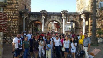 Antalya, Centrul Vechi, Porțile împăratului Hadrian (sec. II)