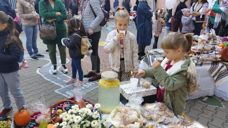Târgul de toamnă, ediția a III-a, la Grădinița "Pichindel" Suceava