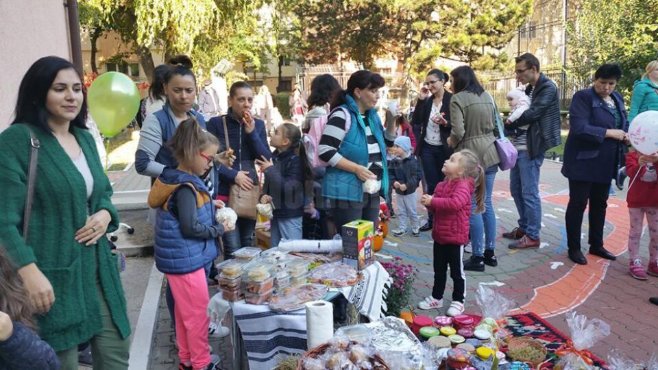 Târgul de toamnă, ediția a III-a, la Grădinița "Pichindel" Suceava