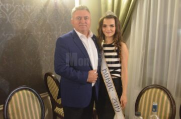 Distracție și spectacol, la Balul Bobocilor de la Școala Postliceală Sanitară Suceava
