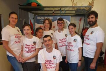 „Îmbrățișări gratuite”, la Câmpulung Moldovenesc