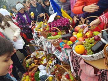 “Bogățiile toamnei”, la Școala Gimnazială Nr. 8 Suceava