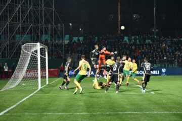 Timp de o oră Foresta a jucat de la egal la egal cu Dinamo. „Câinii” se califică în „sferturi” după victoria cu 4-0 de pe Areni