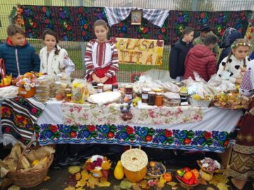 “Bogățiile toamnei”, la Școala Gimnazială Nr. 8 Suceava