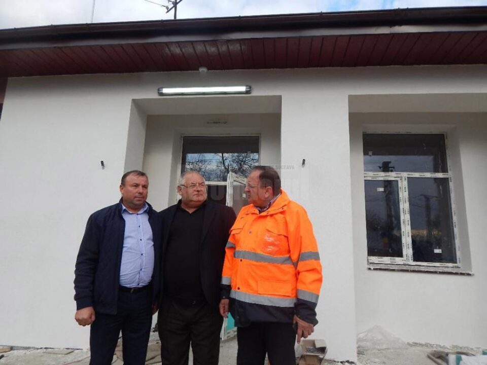 Gheorghe Flutur la școala din Roșcani Gheorghe Flutur la școala din Roșcani