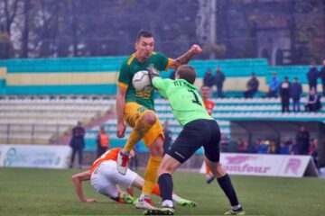 Marin a marcat golul victoriei pentru Foresta, însă a încheiat meciul la spital. Foto: Costi Solovăstru Marin a marcat golul victoriei pentru Foresta, însă a încheiat meciul la spital. Foto: Costi Solovăstru