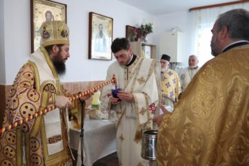 Sfințirea picturii și a lucrărilor efectuate la Biserica cu hramul „Sfinții Arhangheli Mihail și Gavriil” din Fălticeni