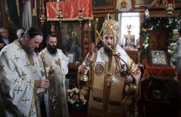Sfințirea picturii și a lucrărilor efectuate la Biserica cu hramul „Sfinții Arhangheli Mihail și Gavriil” din Fălticeni