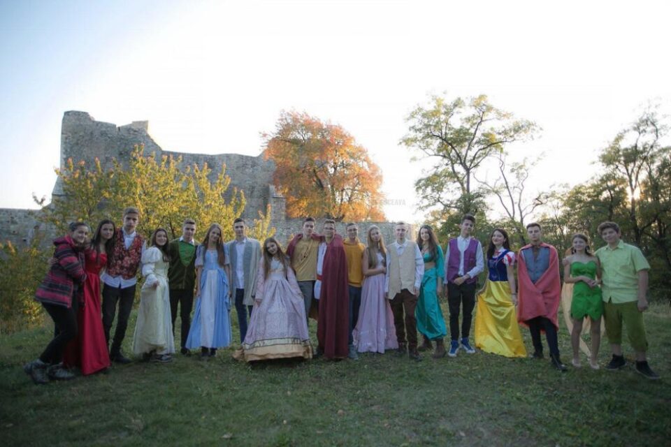 Balul Bobocilor, la Colegiul „Alexandru cel Bun” Gura Humorului