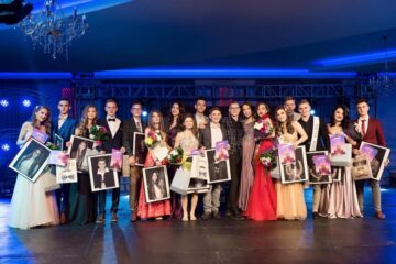 Balul Bobocilor, la Colegiul „Alexandru cel Bun” Gura Humorului Balul Bobocilor, la Colegiul „Alexandru cel Bun” Gura Humorului