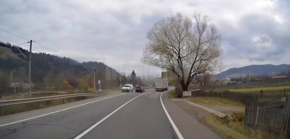 Șoferul care a evitat nenorocirea a fost pus în mare dificultate