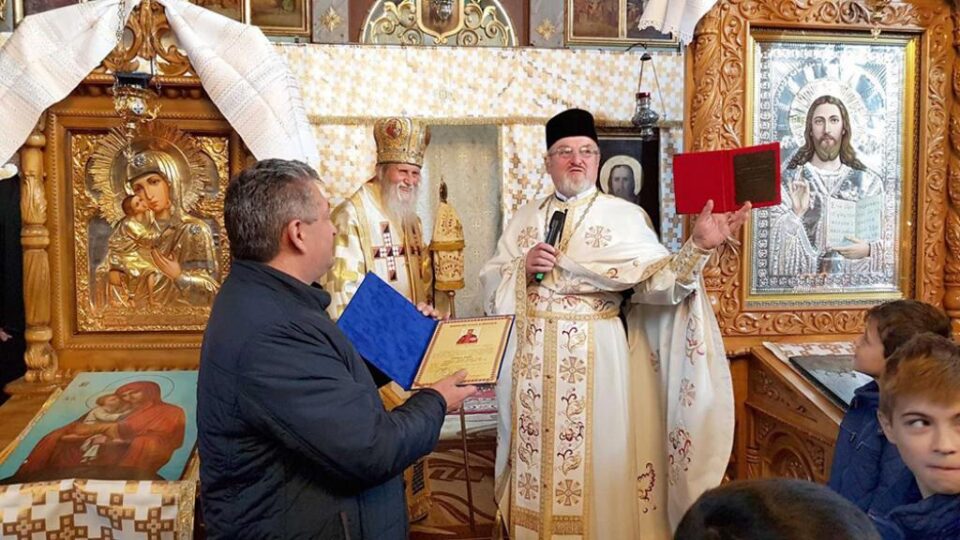 Momente aniversare la Parohia „Pogorârea Sfântului Duh” din Vicovu de Jos Momente aniversare la Parohia „Pogorârea Sfântului Duh” din Vicovu de Jos