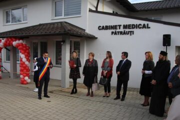 Primarul din Pătrăuți, Adrian Isepciuc, și autoritățile județene au inaugurat dispensarul modernizat din această comună