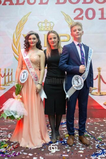 Mult râvnitele titluri de Miss și Mister Boboc au fost acordate elevilor Casandra Pîțu și George Tofan