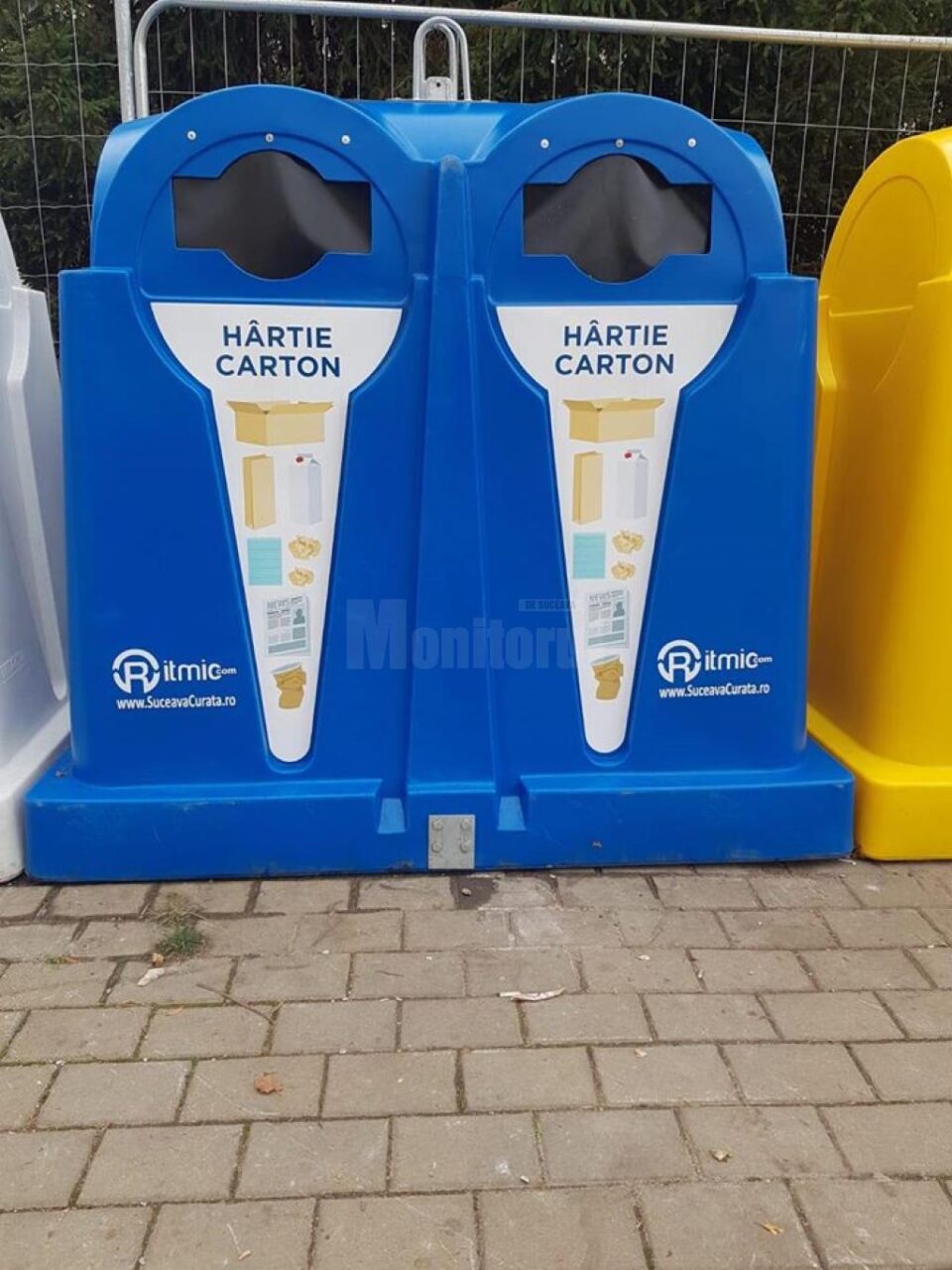 Containere de tip clopot de 2,5 metri cubi fiecare 2