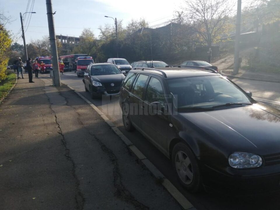 Tamponare cu trei mașini, pe Calea Unirii