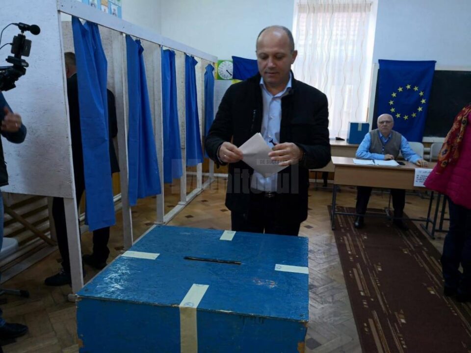 Senatorul PNL Daniel Cadariu a votat pentru un președinte care știe să vorbească corect românește