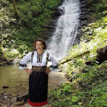Laura Olteanu și Orchestra Fraților Advahov, spectacol extraordinar de Ziua Bucovinei, la Casa de Cultură a Sindicatelor Suceava