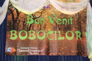 „Toamna Bobocilor”, spectacol dedicat noilor liceeni de la Colegiul ,,Samuil Isopescu”