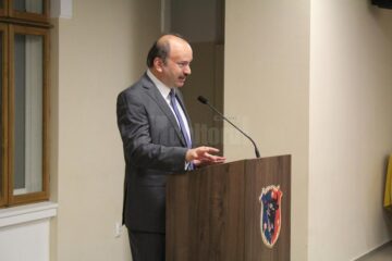 O expoziție cu piese din tezaurul național, aduse de la Muzeul Peleș, vernisată ieri la Muzeul de Istorie Suceava