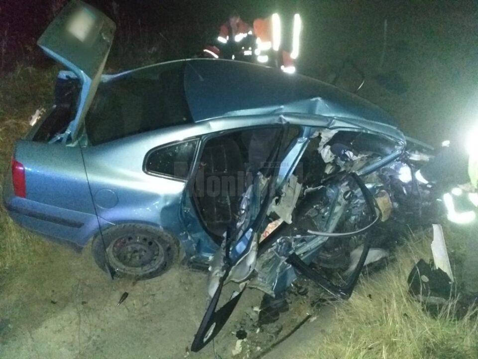 Doi tineri au murit după un cumplit accident rutier la Câmpulung Moldovenesc. Șoferul fugar a fost găsit de polițiști