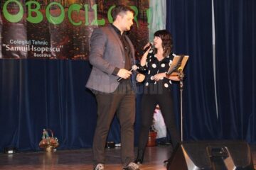 „Toamna Bobocilor”, spectacol dedicat noilor liceeni de la Colegiul ,,Samuil Isopescu”