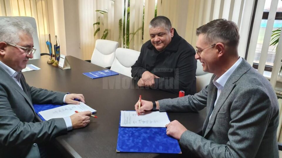 Primarul Sucevei a semnat contractul pentru extinderea și modernizarea Grădiniței „Dumbrava Minunată”