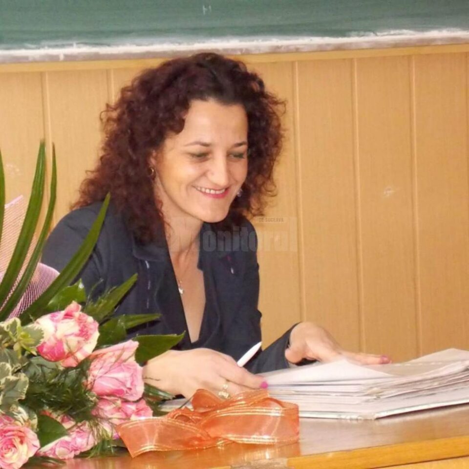 Directoarea Colegiului Național „Nicu Gane” Fălticeni, Cristina Nechifor