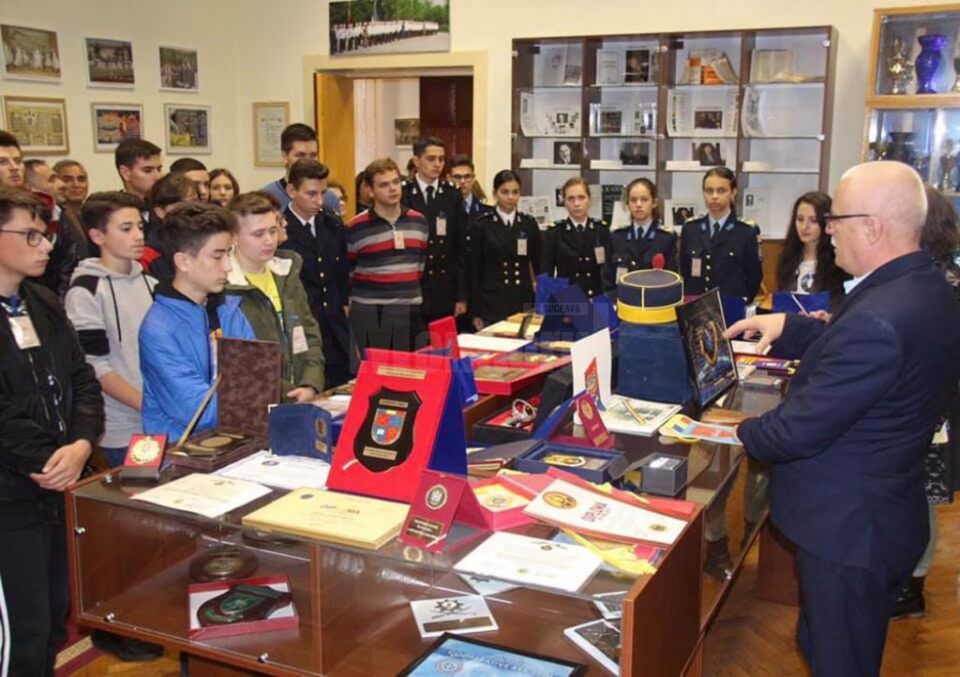 Locul I pentru elevii militari în cadrul unui concurs național de istorie
