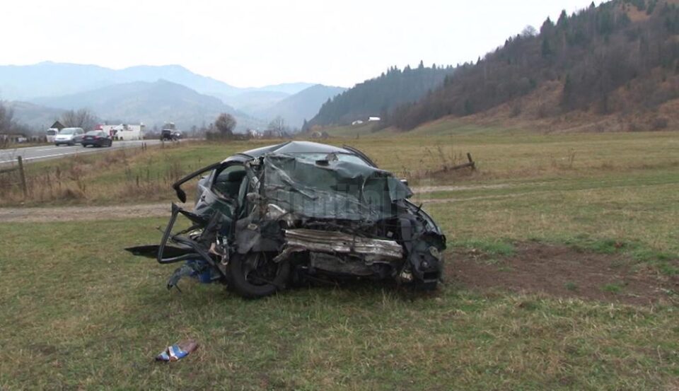 Halul în care a ajuns BMW-ul după impact