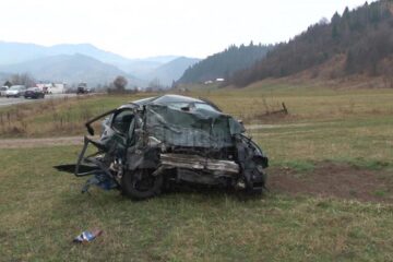 Halul în care a ajuns BMW-ul după impact