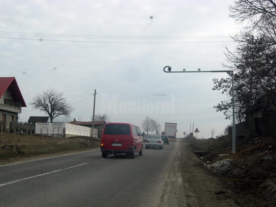 Camera fixă pentru controlul rovinietei, amplasată pe DN 2, la Iacobești