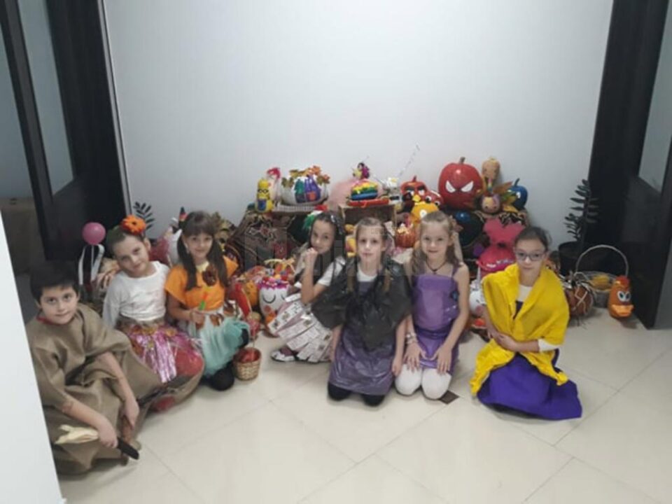 Festivalul toamnei și parada costumelor Eco, la Școala Primară ”Sfântul Ioan cel Nou de la Suceava”