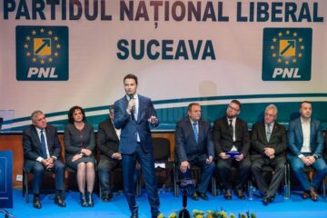 Secretarul general al PNL, Robert Sighiartău