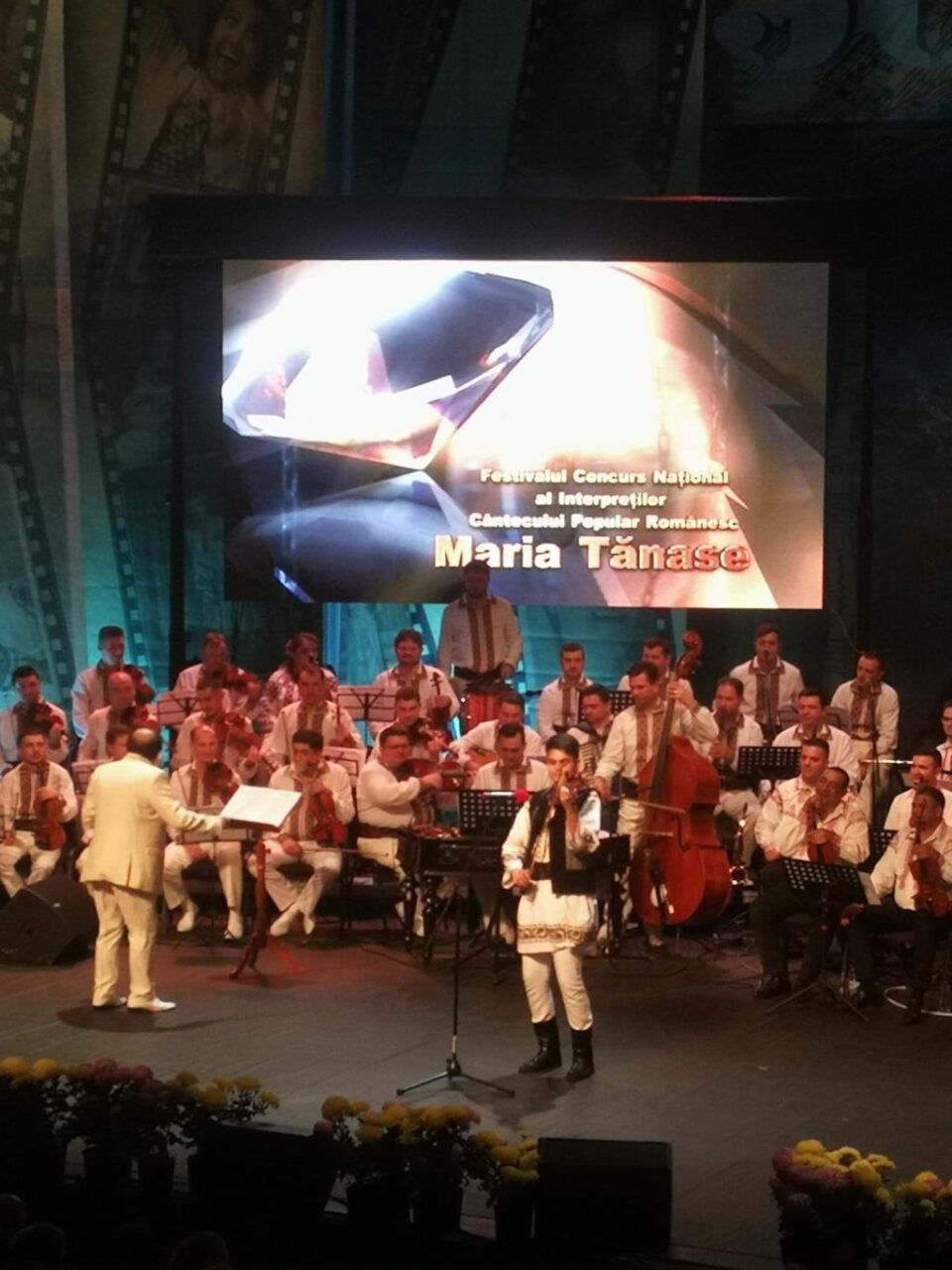 Elevul sucevean Andrei Mironescu, pe podium la prestigiosul Festival-Concurs Național „Maria Tănase”