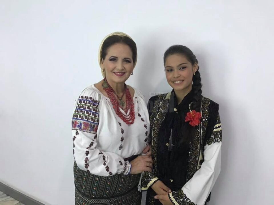Artista Margareta Clipa și eleva Angela Galea